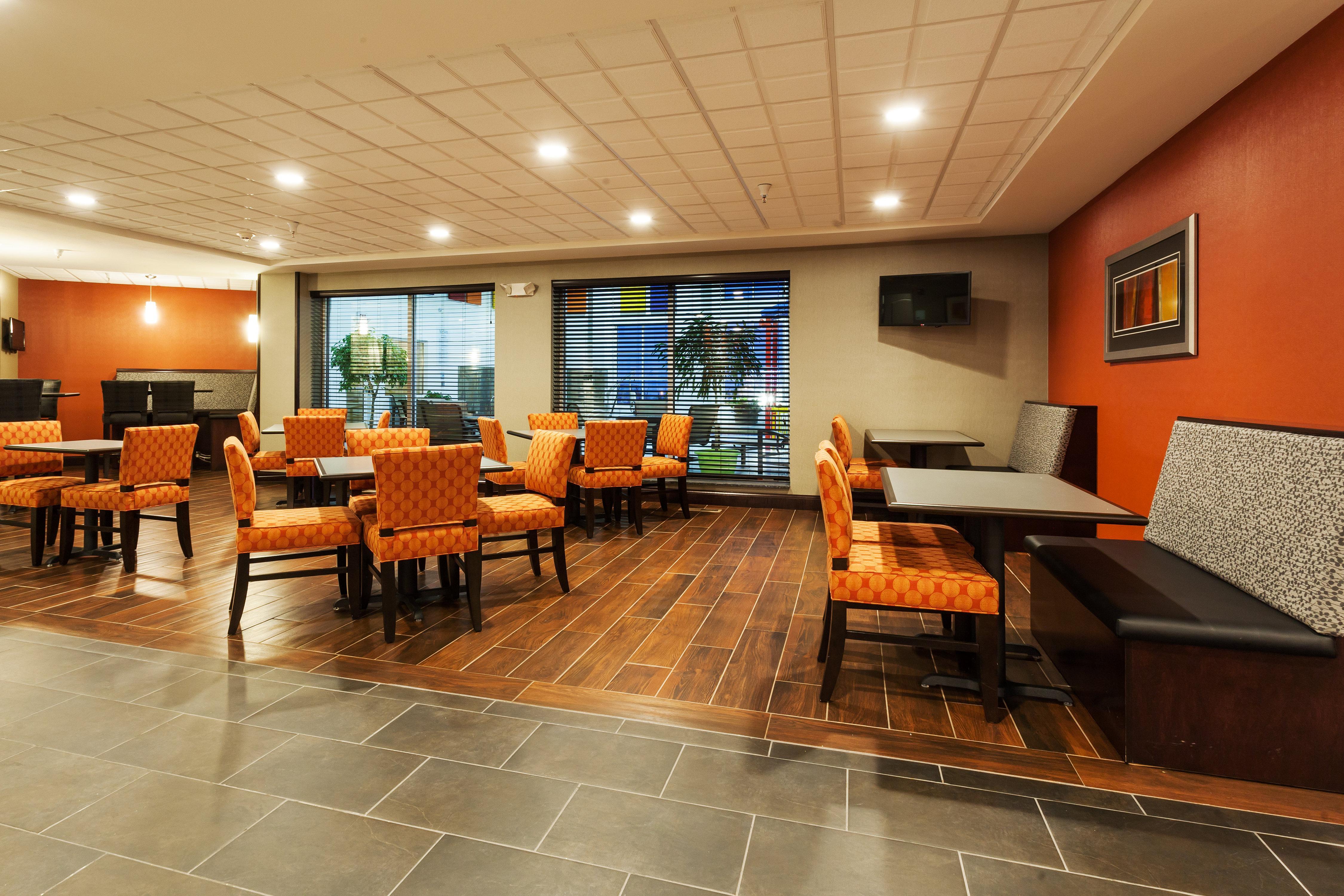 Holiday Inn Express & Suites Rapid City, An Ihg Hotel מראה חיצוני תמונה