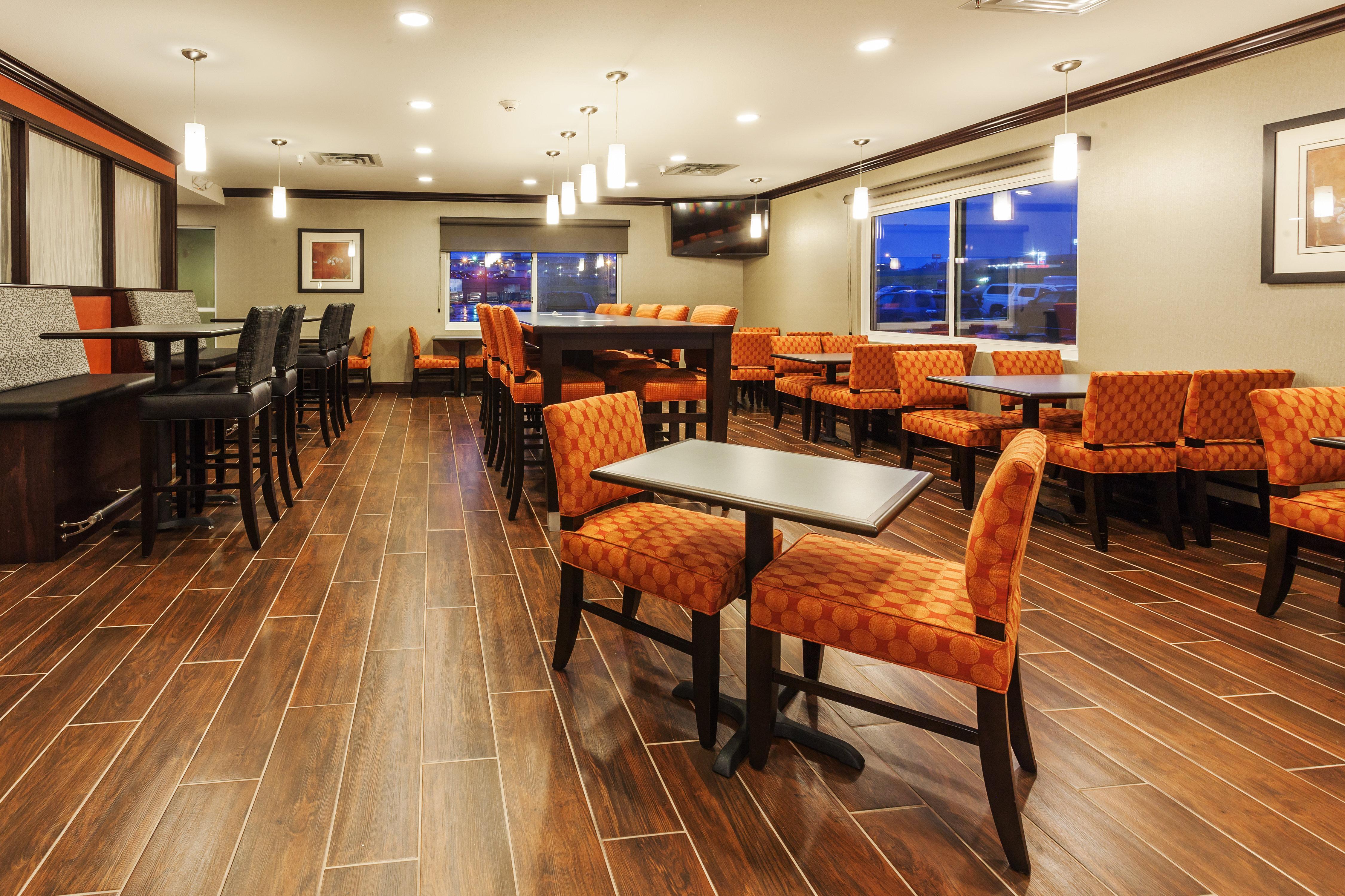 Holiday Inn Express & Suites Rapid City By Ihg מראה חיצוני תמונה